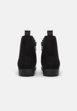 Friboo Leather - Korte Laarzen - Black -Modeschoenen 170d1ee12c8b49e9a12d4c5c65ba0d99