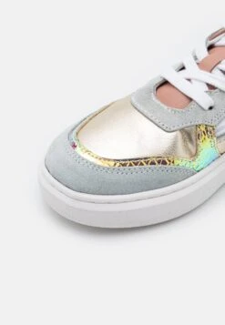 Friboo Leather - Sneakers Laag - Gold -Modeschoenen 40eb69f5e69f42719e5b5b0bb009ed4e