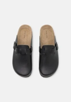 Pier One Leather Unisex - Pantoffels - Black 9 Pier One Leather Unisex - Pantoffels - Black -Modeschoenen 4c2c459ed10b4062bddc395a16224153