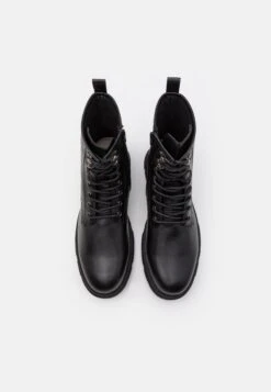 Pier One Veterboots - Black 9 Pier One Veterboots - Black -Modeschoenen 4c96c241a82c48bcada999e6137f7f25
