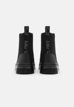 Dr. Martens Combs Ii Unisex - Veterboots - Black 8 Dr. Martens Combs Ii Unisex - Veterboots - Black -Modeschoenen 4f687773acd04126a61f5769b74ed49b