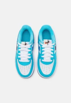Nike Sportswear Force 1 Lv8 2 Unisex - Sneakers Laag - White/Light Photo Blue/Deep Royal Blue/Baltic Blue 9 Nike Sportswear Force 1 Lv8 2 Unisex - Sneakers Laag - White/Light Photo Blue/Deep Royal Blue/Baltic Blue -Modeschoenen 531f739b9c6a41b79ce63eea242d4cc0