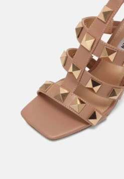 Steve Madden Capri - Sandalen - Nude -Modeschoenen 651110374baa4a95834595cb115f1df3