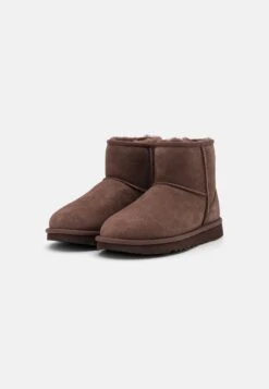 Ugg Classic Mini - Korte Laarzen - Burnt Cedar -Modeschoenen 6df7fd5e54c241b1a5941176699be267