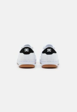 DC SHOES Striker Unisex - Sneakers Laag - White/Black 8 DC SHOES Striker Unisex - Sneakers Laag - White/Black -Modeschoenen 8256fc90c2f6467fb37d27b5ace9d9a5