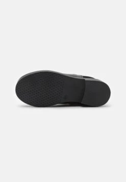 Friboo Leather - Korte Laarzen - Black -Modeschoenen 862667648ae448b0ad4e435f0005576f