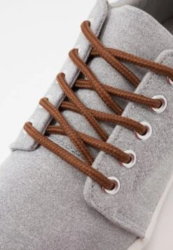 Pier One Unisex - Sneakers Laag - Light Grey 11 Pier One Unisex - Sneakers Laag - Light Grey -Modeschoenen 8956e04325d546cdaaf9eb7ba229d6e9