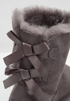 Ugg Bailey Bow - Korte Laarzen - Grey 13 Ugg Bailey Bow - Korte Laarzen - Grey -Modeschoenen 9db3d989bbe645c6847acb8223ef4d8d