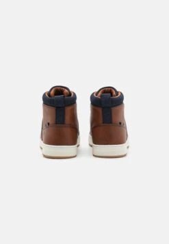 Pier One Sneakers Hoog - Cognac -Modeschoenen a28c1348464d47d5b797e2745a059280