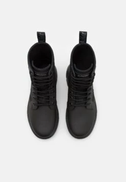 Dr. Martens Combs Ii Unisex - Veterboots - Black 9 Dr. Martens Combs Ii Unisex - Veterboots - Black -Modeschoenen a4c06f52e39d4cc288bcf0f9447602de