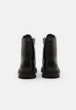 Pier One Veterboots - Black 8 Pier One Veterboots - Black -Modeschoenen a751f874666c42f59d1b40875ca64caf