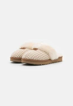 Ugg Cozy - Pantoffels - Cream -Modeschoenen b447d3eb2eee4d598de74ea451e5634d