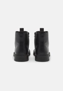 Pier One Unisex - Veterboots - Black -Modeschoenen b4bba21c5c5045809f9f89fdc8738ce6