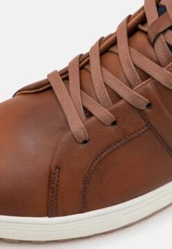 Pier One Sneakers Hoog - Cognac -Modeschoenen b72c2c26a41d4606a44be9f2efeae0dc