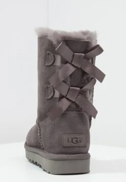Ugg Bailey Bow - Korte Laarzen - Grey 11 Ugg Bailey Bow - Korte Laarzen - Grey -Modeschoenen cd24d18222c74140b68784fd42681dc1