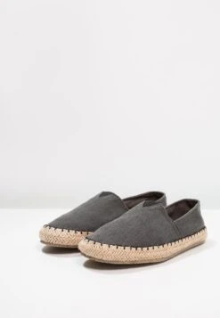 Pier One Espadrilles - Grey -Modeschoenen d3f6d93cf6a84c038fa1e85511b70aa4