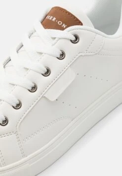 Pier One Sneakers Laag - White 11 Pier One Sneakers Laag - White -Modeschoenen deb0204c481f45328622c04006a03e30