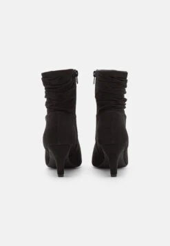 Korte Laarzen - Black -Modeschoenen f9c4bf252d7f4f20944dce01868f5ddc